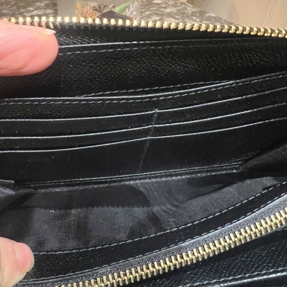 DG Continental Wallet in Leather - Picture 3 of 5